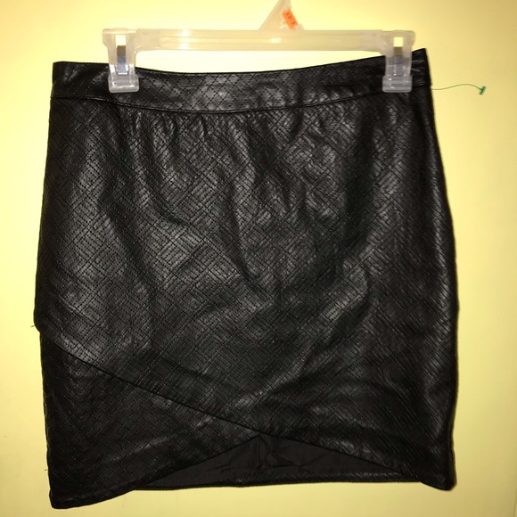 Mossimo Black Leather Skirt - Picture 1 of 3